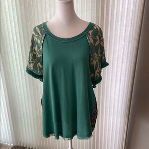 Umgee Green Floral Sleeve Women's Top